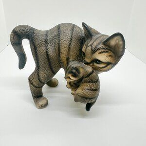 Vtg 1983 Harvey Knox Kingdom Porcelain Tabby Cat Cats Kitten Mom Baby